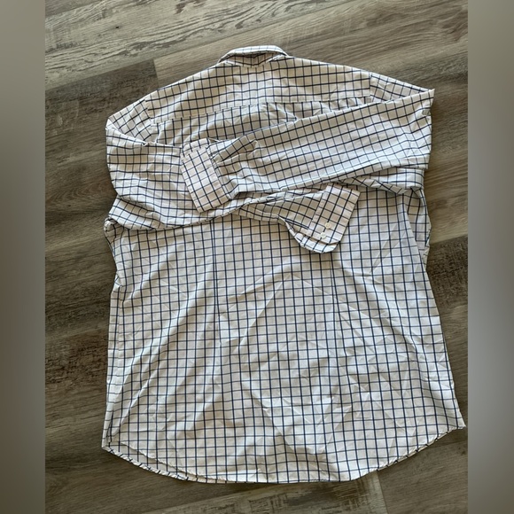 Bundle of TWO XXL Performance Men’s Dress Shirts - Picture 8 of 11